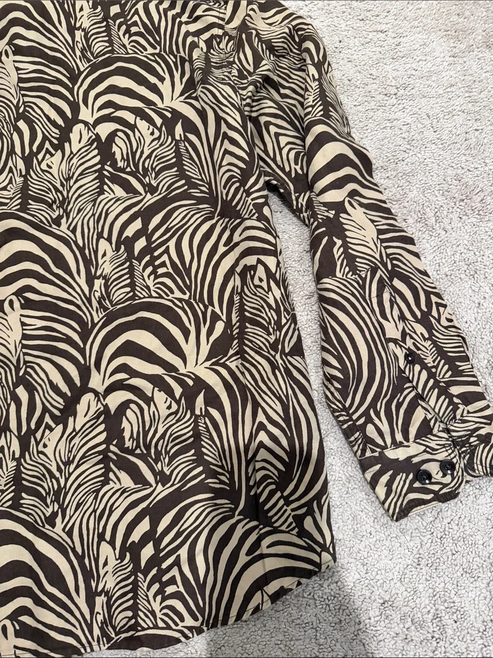Banana Republic lightweight button